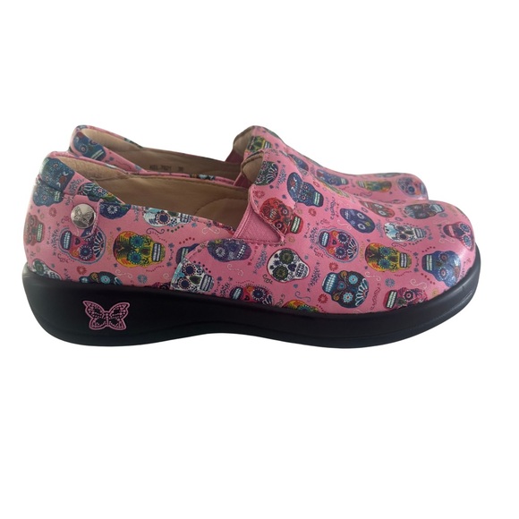 Alegria Keli Nursing Clogs Slip Resistant Pink Sugar Skulls EU 35 (US 5–5.5) - Picture 1 of 8